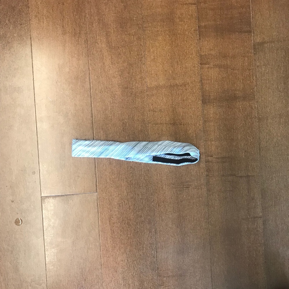 Lululemon headband!